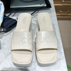 Gucci rubber white sandals